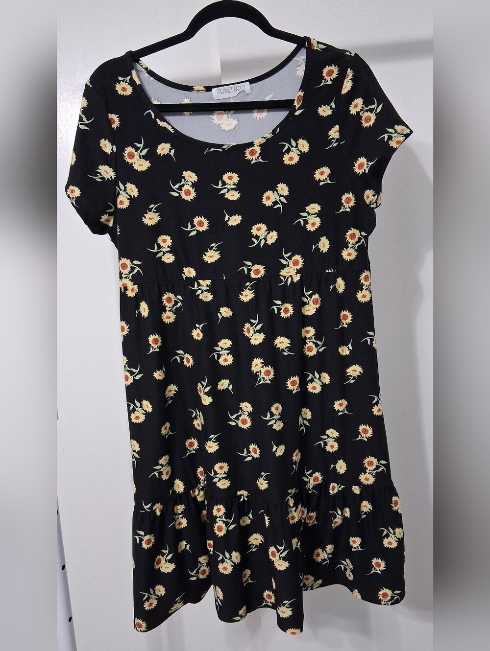 Planet Gold Adorable Sunflower Print Black Pullover Knit Dress  LG